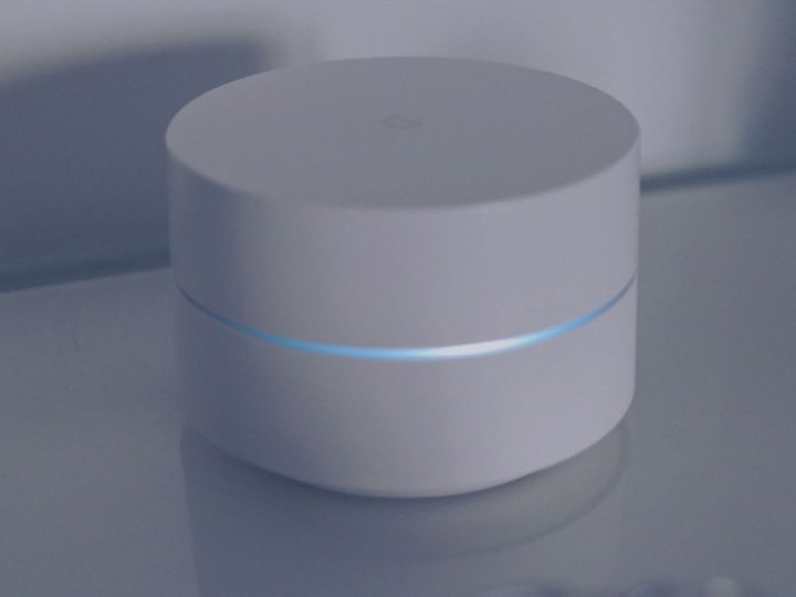 Round white mesh wi-fi access point